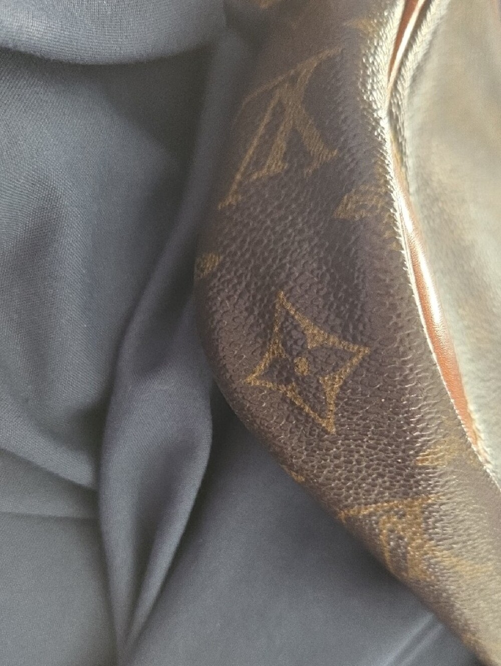Louis Vuitton Brown Monogram Canvas Wristlet Bag with Tan Trim - Picture 3 of 7